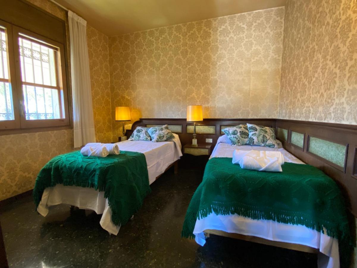 Villa Sitges El Ranch Amaizing Outdoor Areas Beaches At 5 Minutes Walk Sitges At 15 Min Drive Ac Pool Jacuzzi & Garden Xxl Calafell Exterior foto